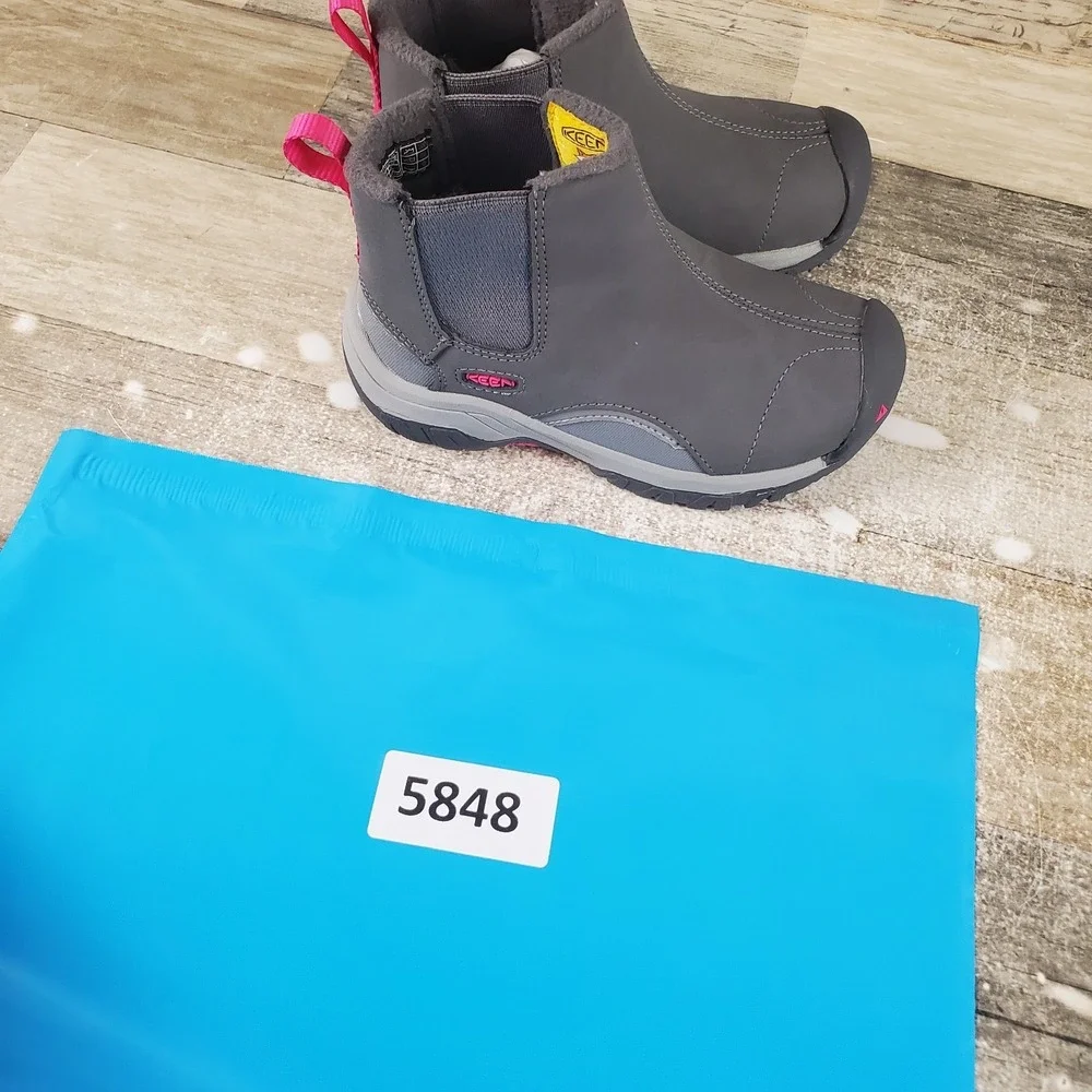 Keen Kootenay III Kids Chelsea Boot Sz 9 Waterproof Round Toe Pull On NWOB